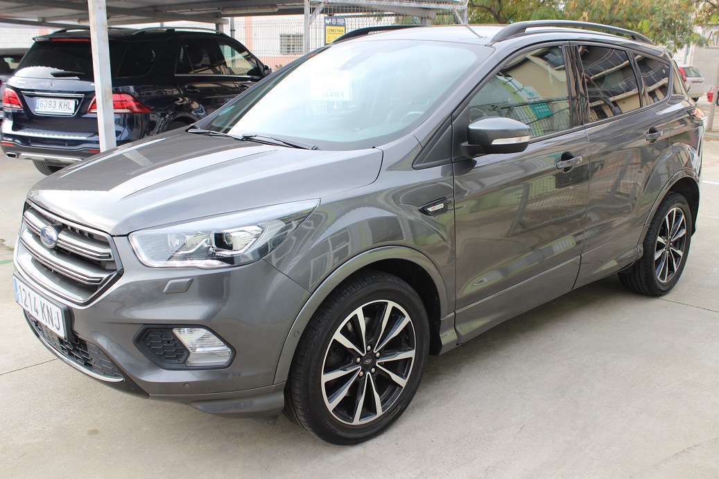 FORD KUGA 2.0 TDCI ST LINE